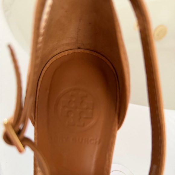 Tory Burch Tan Strappy Heels - Picture 5 of 5